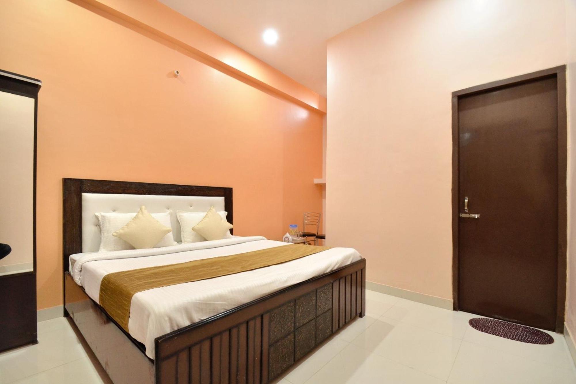 Hotel O Galaxy Nayagaon Exterior foto